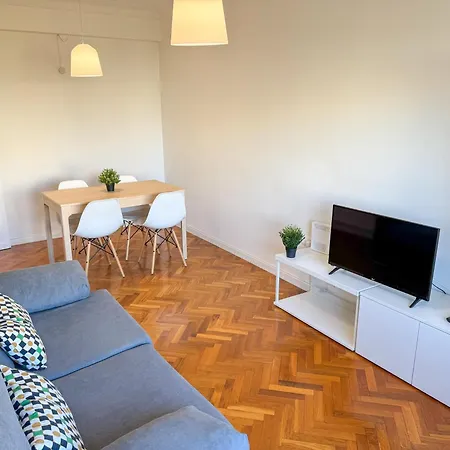 Velasco Urban - Turistea 3* Huesca