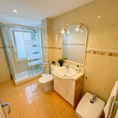 Velasco Urban - Turistea Guest house