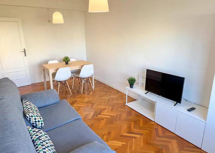 Velasco Urban - Turistea 3* Huesca