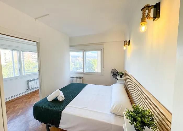 Velasco Urban - Turistea Gæstehus Huesca